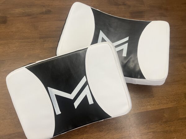 M TAEKWONDO TRAINING KICKING PADS - Image 3